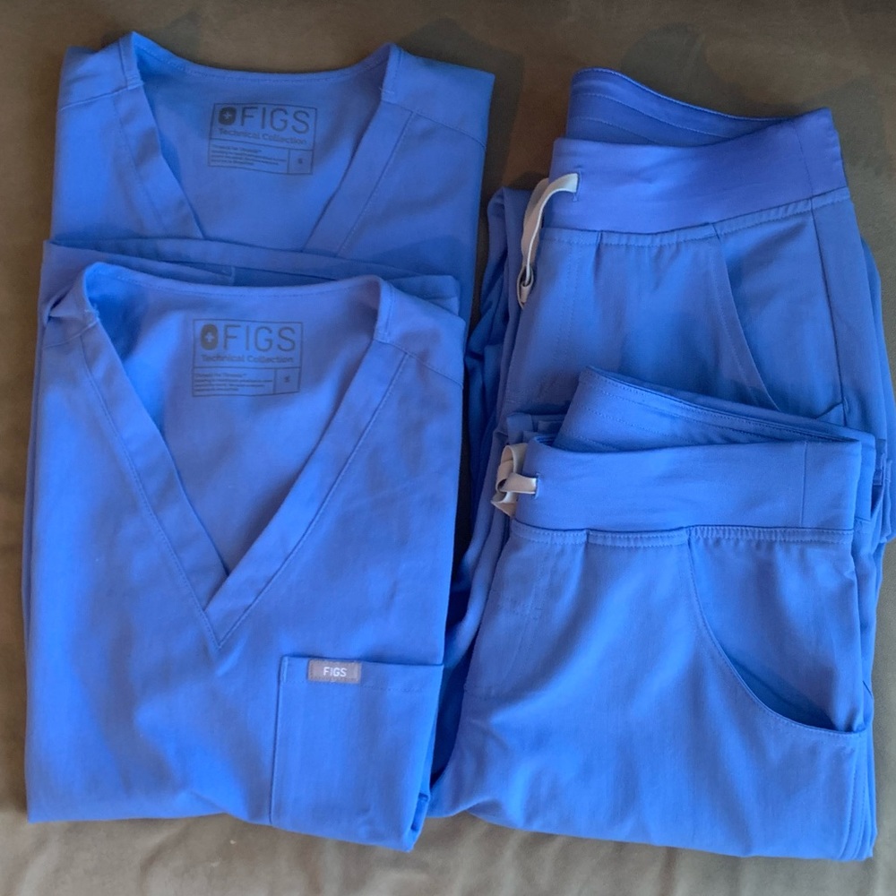 2 pairs of figs ceil blue scrubs size small